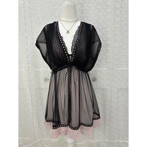 Coquette lace robe